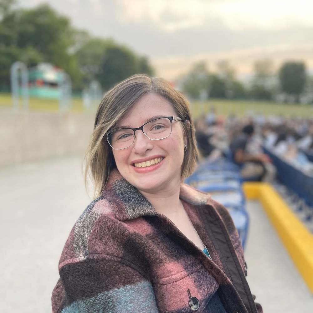 Meet your Posher, Hannah - Picture 1 of 1